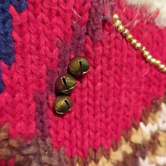 Beautiful Vintage Not Ugly Hand-Knit Santa Christmas Holiday Sweater - Picture 13 of 13